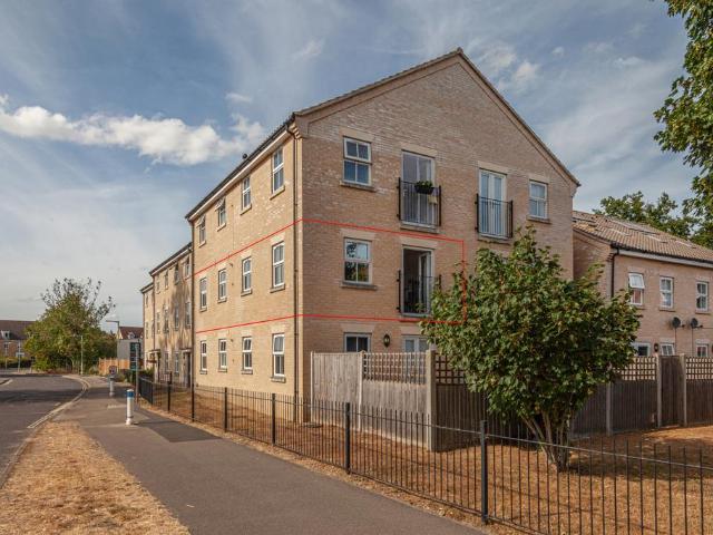 Flat for sale in Rendlesham, East Suffolk