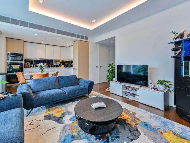 Flat for sale in West Kensington, Greater London