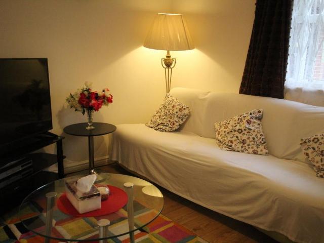 Flat for sale in London Borough of Redbridge, Greater London