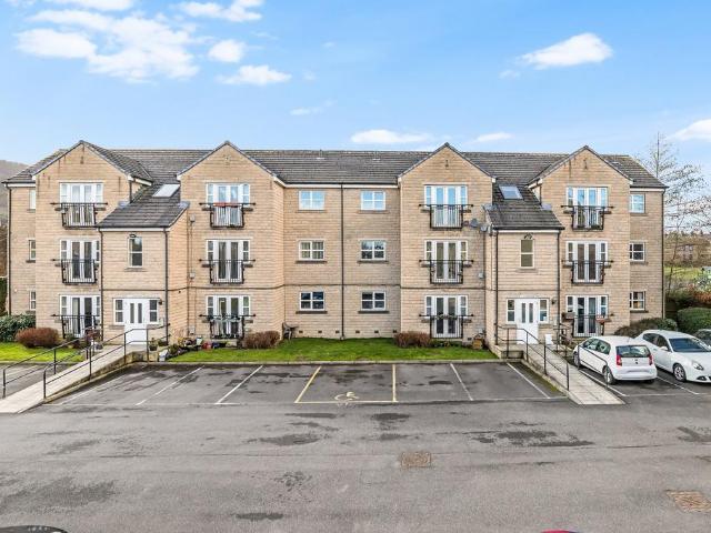 Flat for sale in Otley, West Yorkshire