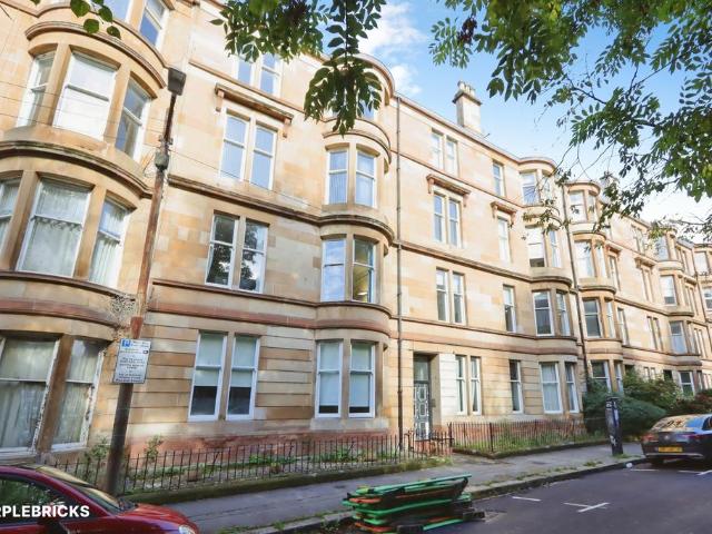 Flat for sale in Park District, Glasgow