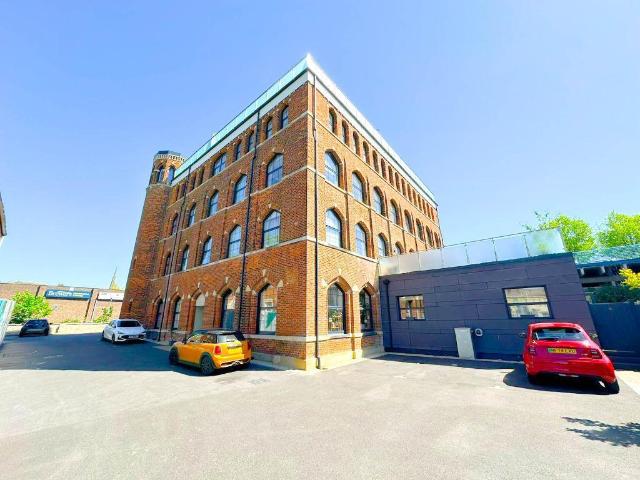 Flat for sale in Trowbridge