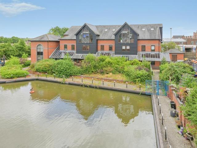 Flat for sale in Fazeley, Boley Park