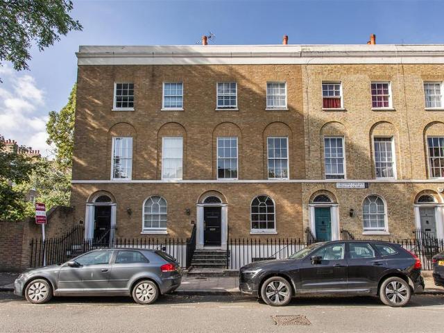Flat for sale in London Borough of Tower Hamlets, Greater London