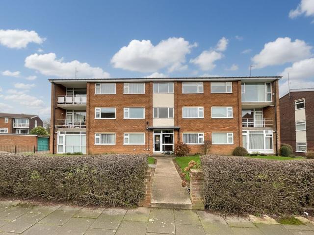 Flat for sale in Scalby Mills, Kepwick
