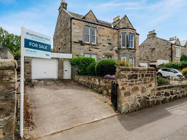Flat for sale in Bingham, Craigmillar