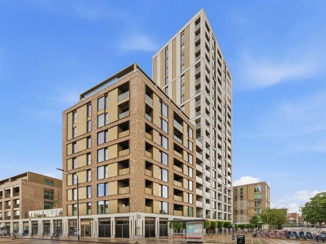 Flat for sale in Brixton, Greater London