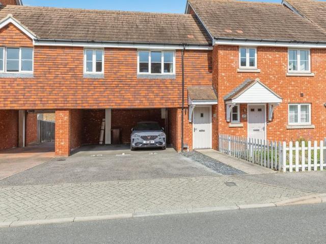 Flat for sale in Frindsbury