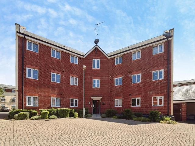 Flat for sale in Redhouse, Abbey Mead