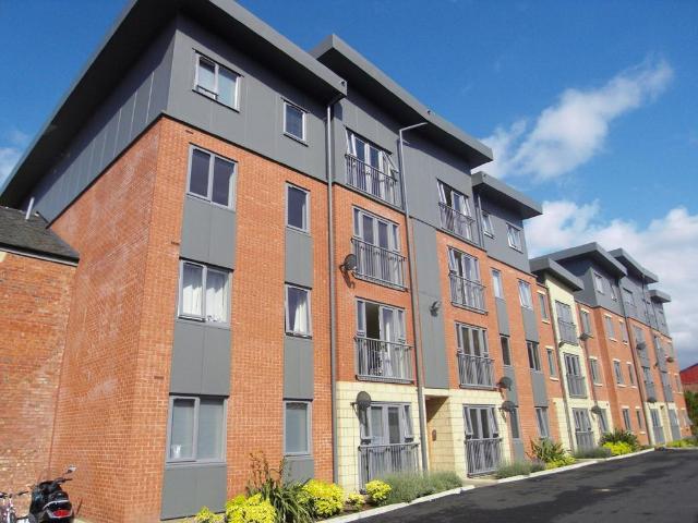 Flat for sale in Avenham, Higher Bartle