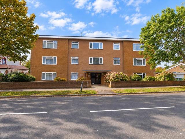 Flat for sale in St Leonards, Hastings