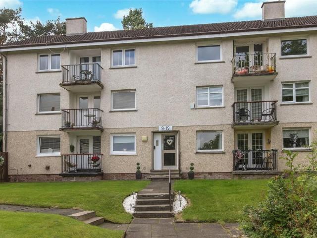 Flat for sale in Barassie, Scotland