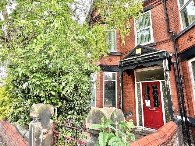 Flat for sale in New Ferry, Wirral