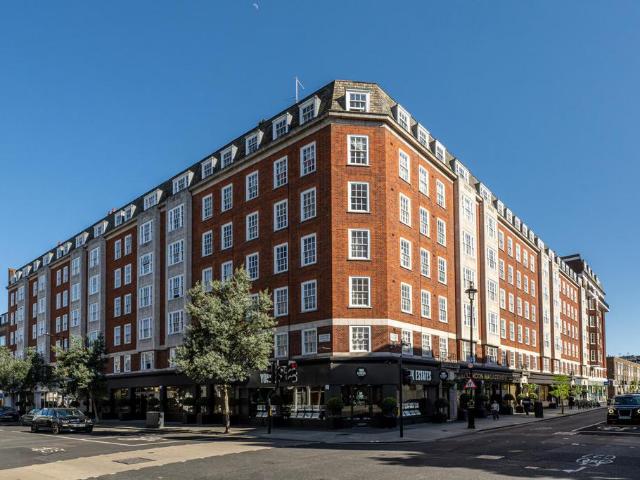Flat for sale in Marylebone, Greater London