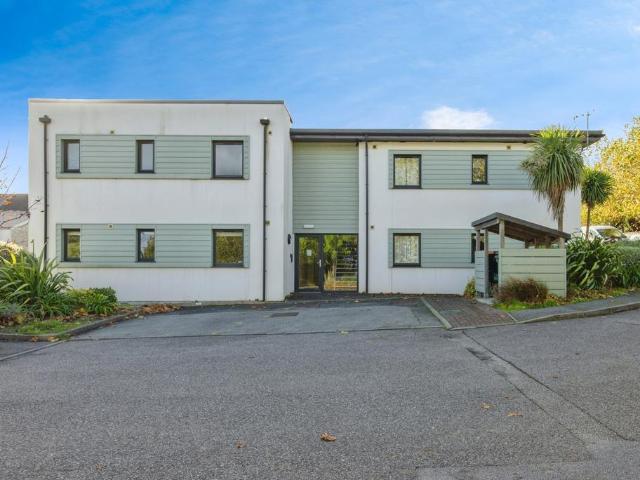 Flat for sale in St Stephen, Cornwall