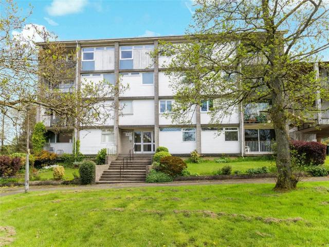 Flat for sale in Barassie, Scotland