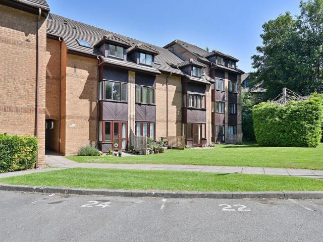 Flat for sale in Holywell Estate, North Watford