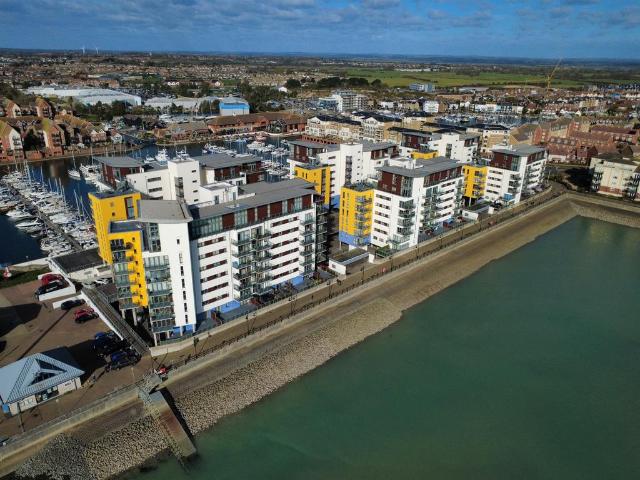 Flat for sale in Sovereign Harbour, Eastbourne