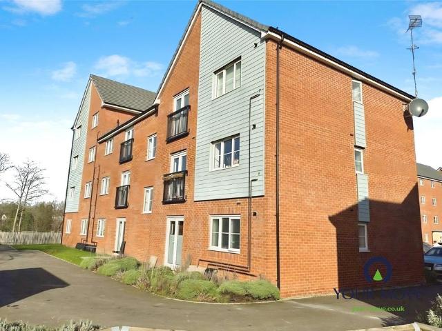 Flat for sale in Hillfields, West Midlands