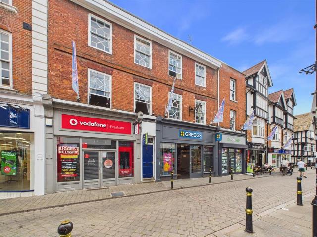 Flat for sale in Crookhill, Worcestershire