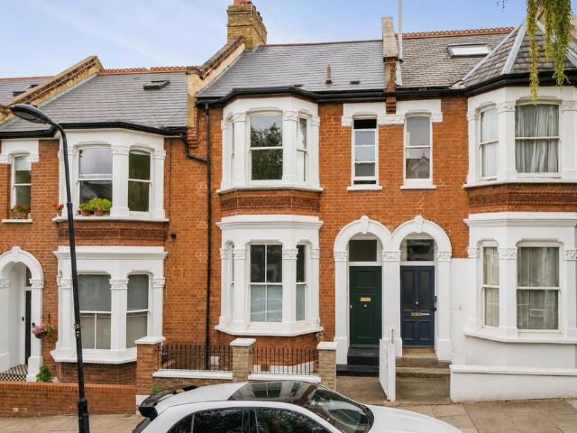 Flat for sale in London Borough of Camden, Greater London