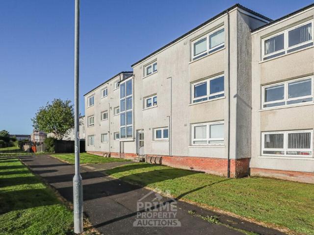 Flat for sale in Port Glasgow, Scotland