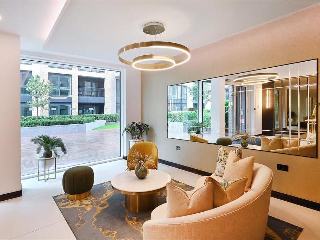 Flat for sale in Greater London