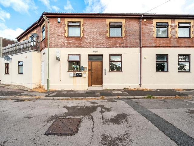 Flat for sale in Forton, Middlecroft