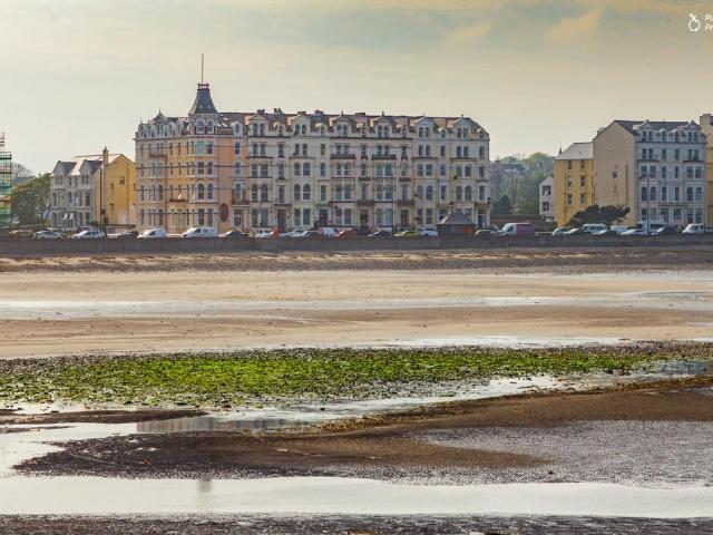 Flat for sale in Isle Of Man