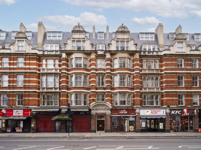 Flat for sale in Bloomsbury, Greater London