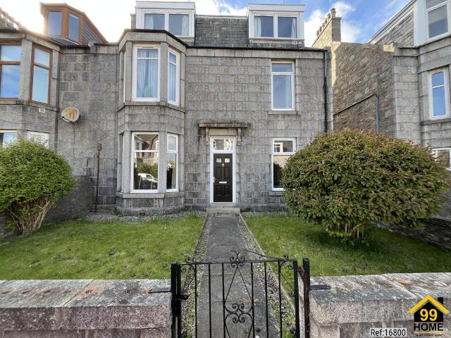 Flat for sale in Sunnybank, Ballindoch