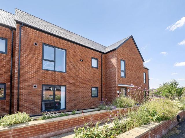 Flat for sale in New Alresford, Hampshire