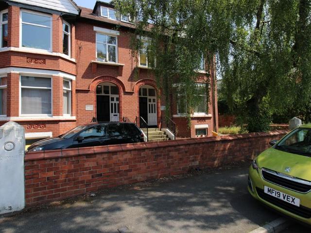Flat for sale in Georgia, Greater Manchester