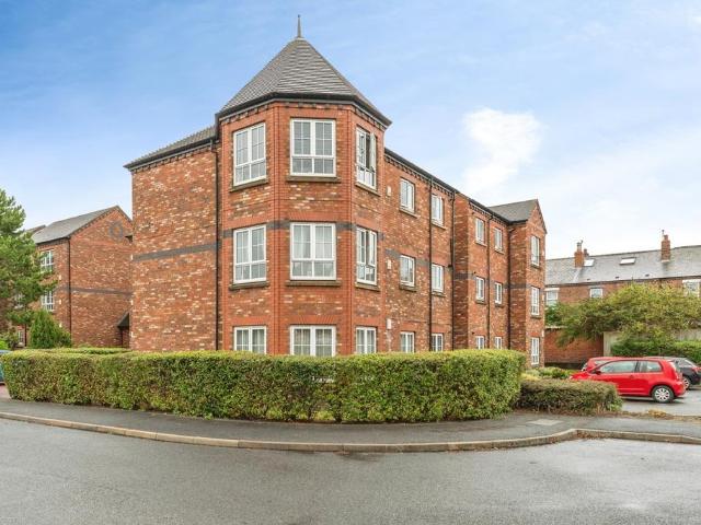Flat for sale in Hoole, Two Mills
