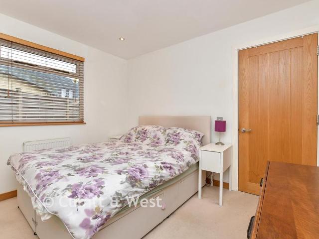 Flat for sale in Pachesham Park, Surrey