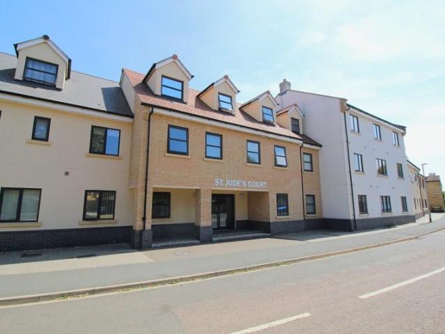 Flat for sale in Four Gotes, Cambridgeshire