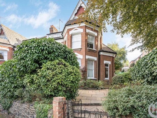 Flat for sale in London Borough of Haringey, Greater London