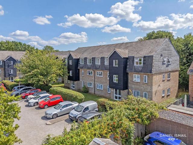 Flat for sale in Langdon Hills, Isle Of Man