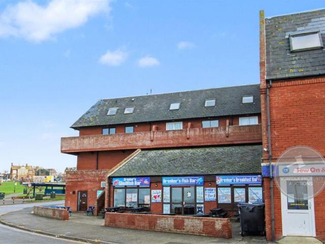 Flat for sale in Hunstanton, Brookville