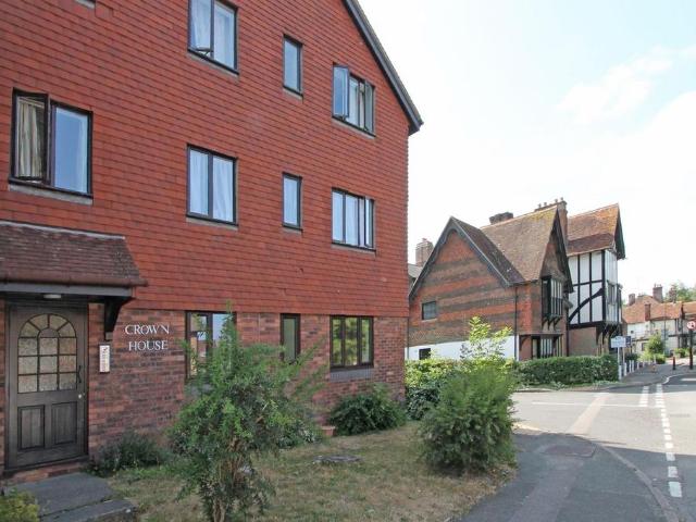 Flat for sale in Sandown Park, Kent