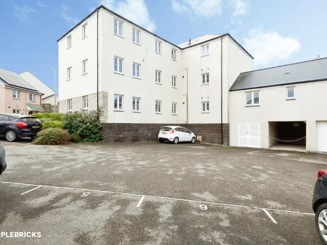 Flat for sale in Phillack, Hayle