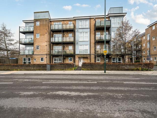 Flat for sale in Shirley, Isle Of Man