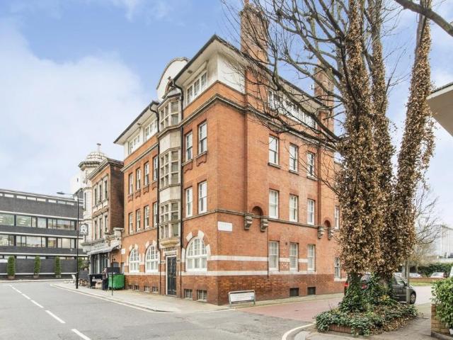 Flat for sale in Fitzrovia, Greater London