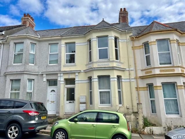 Flat for sale in Mount Wise