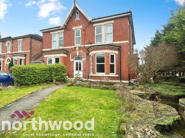 Flat for sale in Meols Cop, Southport