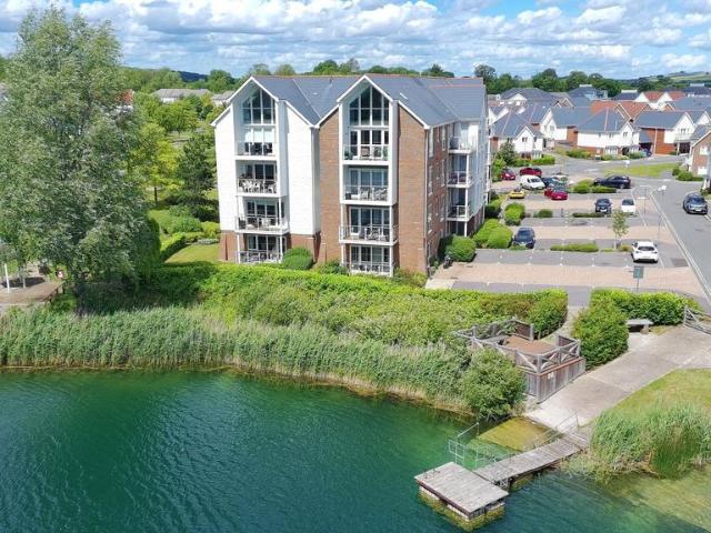 Flat for sale in Snodland, Bourne Vale