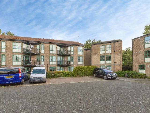 Flat for sale in Oxclose, Washington