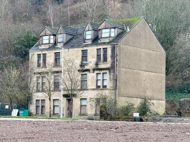 Flat for sale in Port Glasgow, Scotland