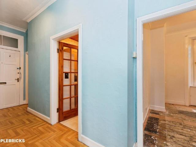Flat for sale in Inverkeithing, Scotland