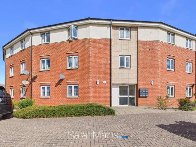 Flat for sale in Whickham, Tyne And Wear